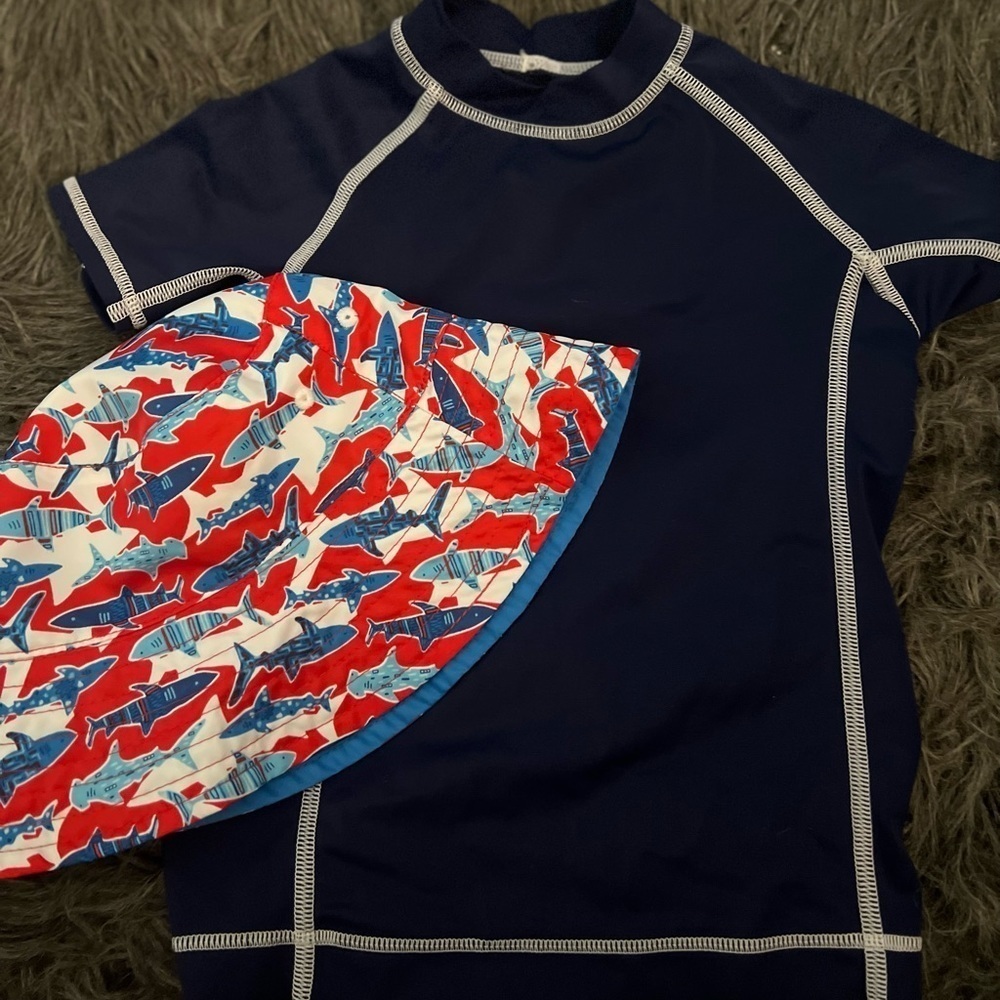 Boys Lands End Swim Tee plus Hat
